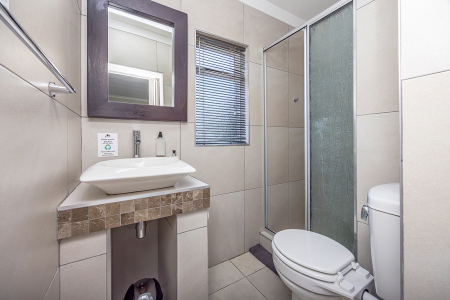 10 Bedroom Property for Sale in Plattekloof Western Cape